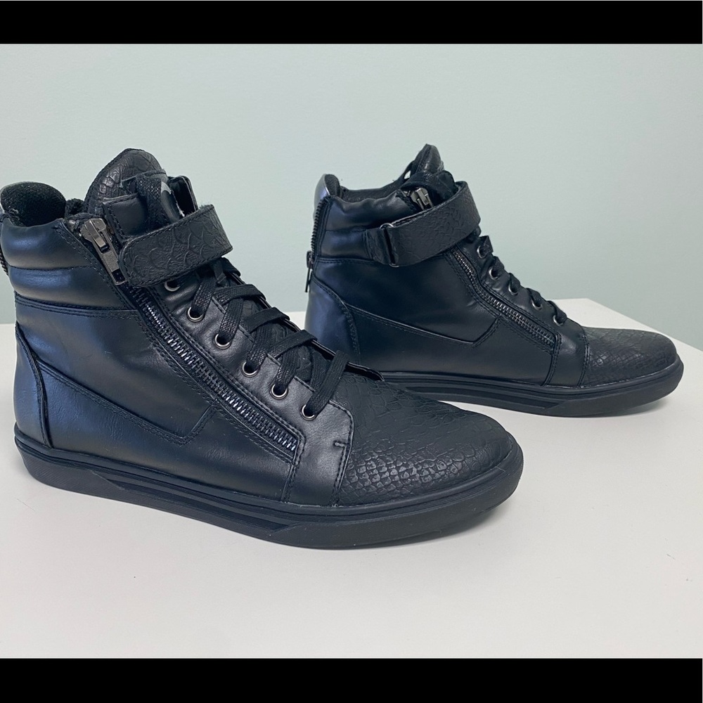 GUESS GXChase Hightop Sneakers